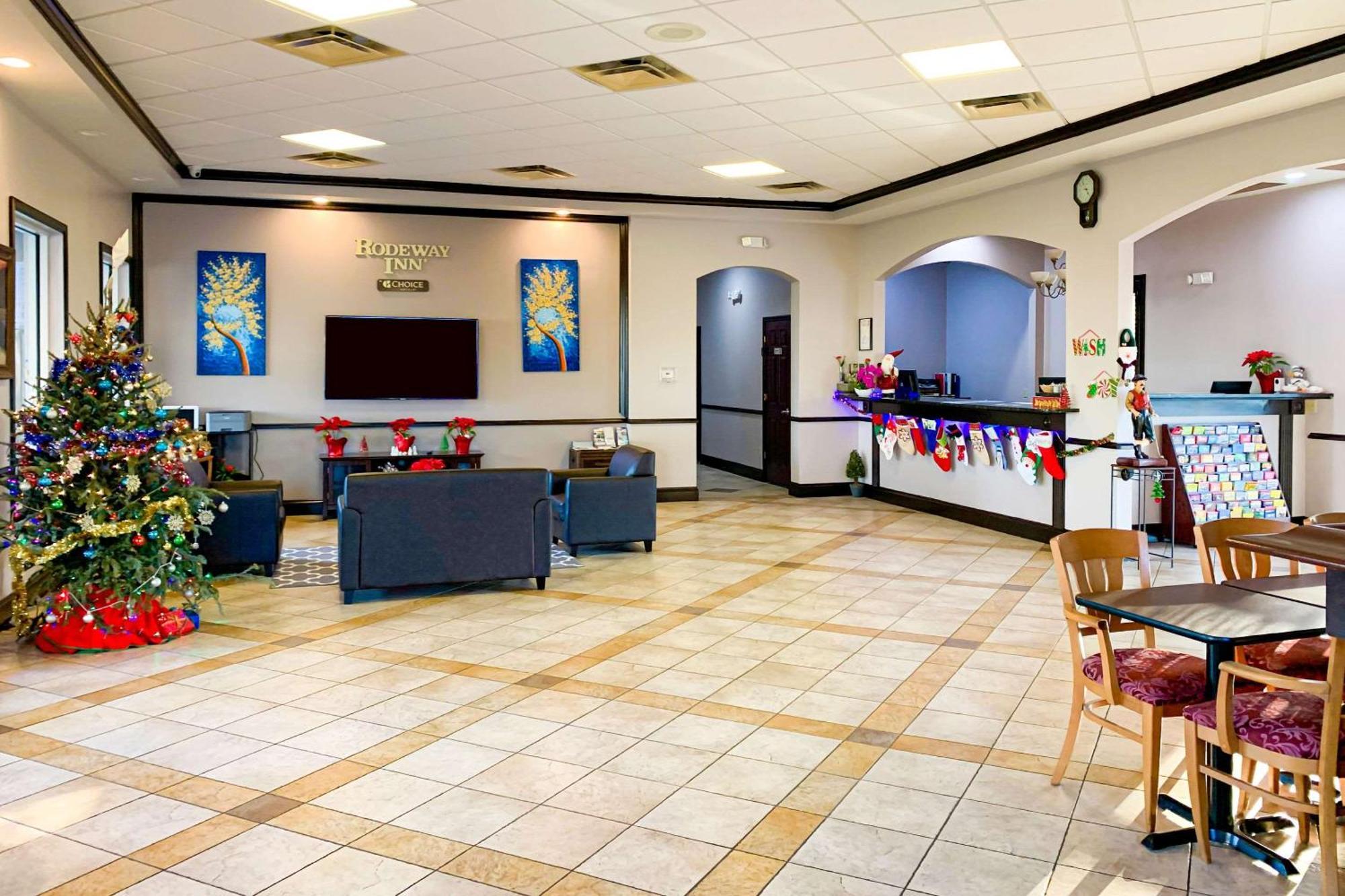 Rodeway Inn Sun City Center Экстерьер фото
